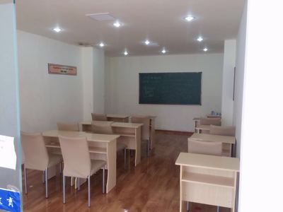 旺蒼縣戴氏教育咨詢 專業(yè)教育規(guī)劃，助力學(xué)子成才